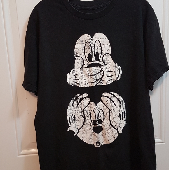 Mickey Mouse tshirt - Picture 1 of 3